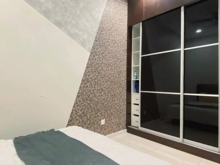 D'Sara Sentral-Kampung Selamat Mrt Apartment Sungai Buloh 0*,