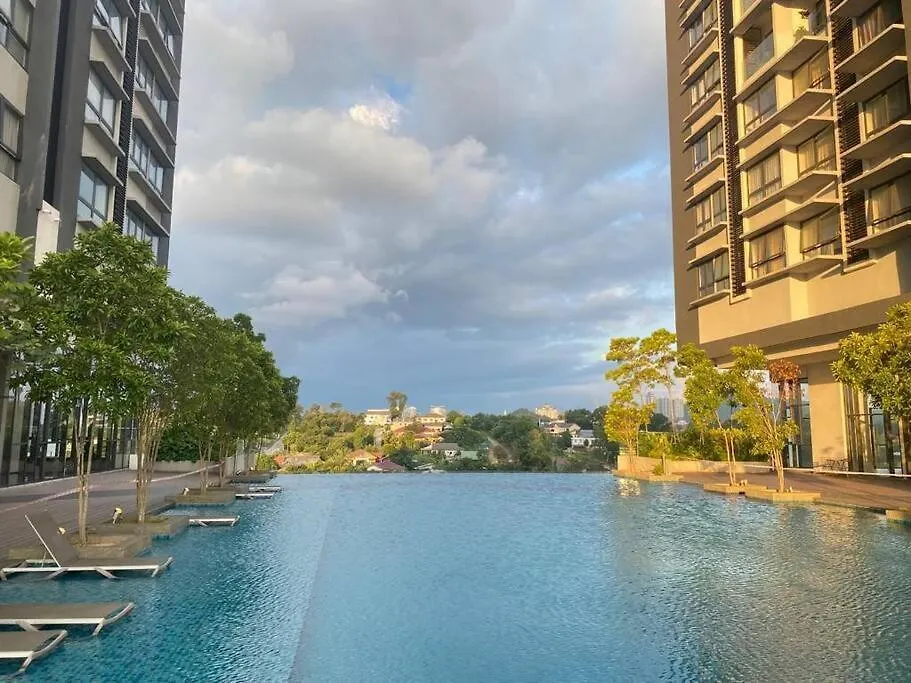 D'Sara Sentral-Kampung Selamat Mrt Apartment Sungai Buloh
